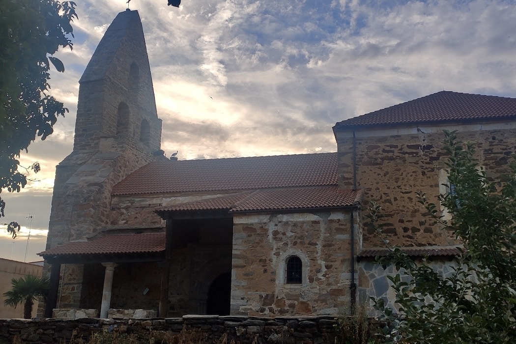 Parroquia San Miguel Sitrama de Tera
